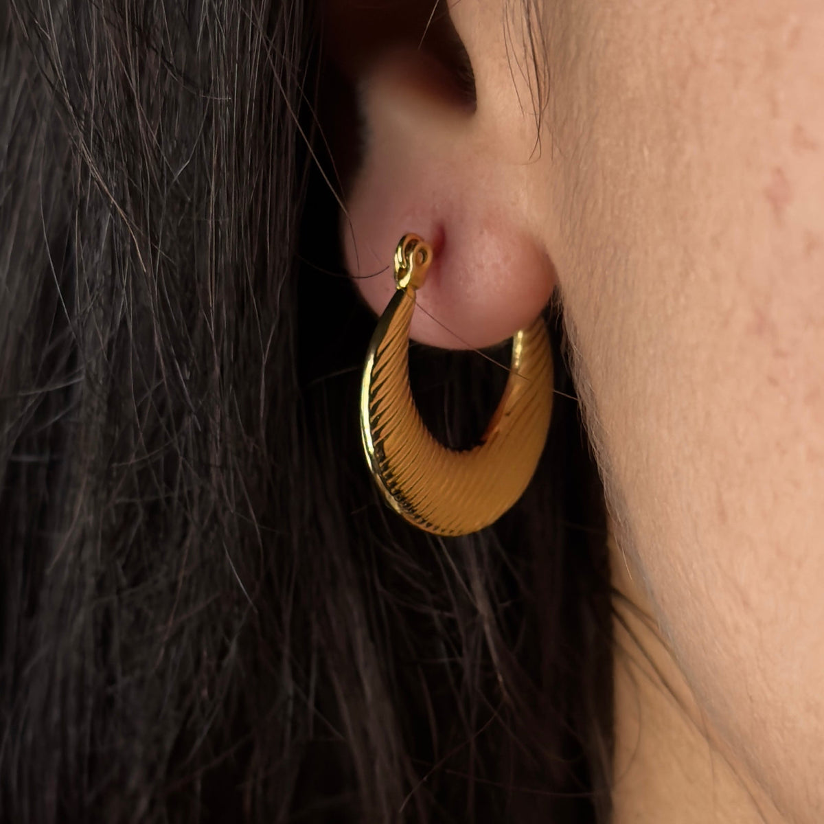 Ribbed Hoops