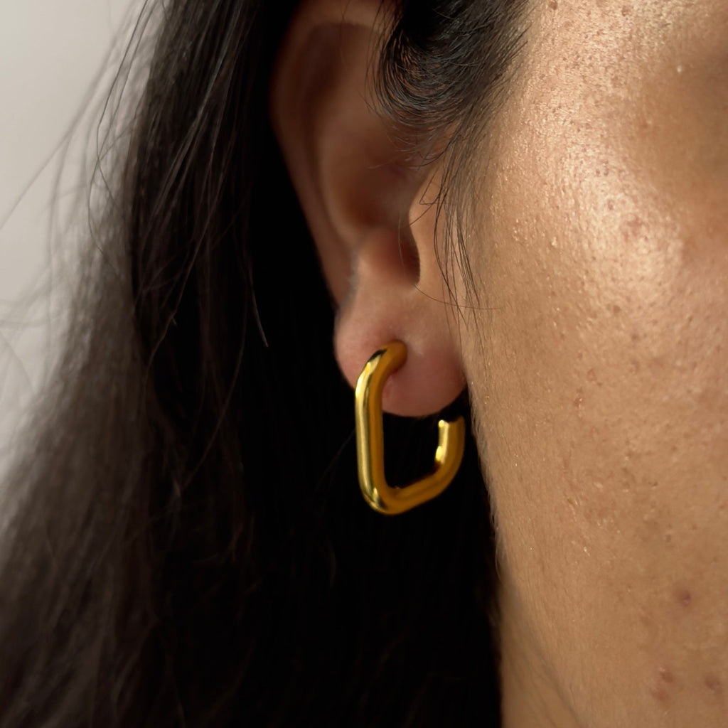 Semi Rectangular Hoops
