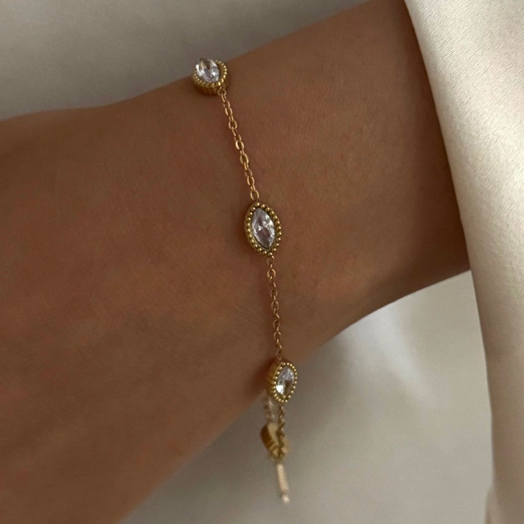 Viona Drop Charm Bracelet