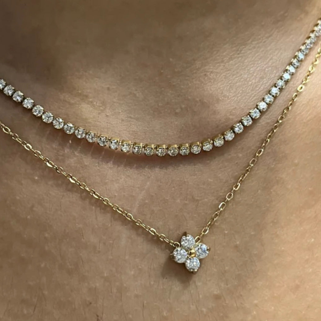 Floral clustered pendant