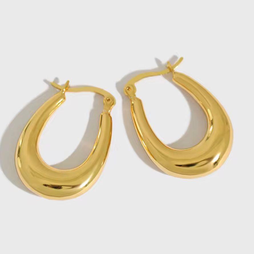 Clovia Hoops