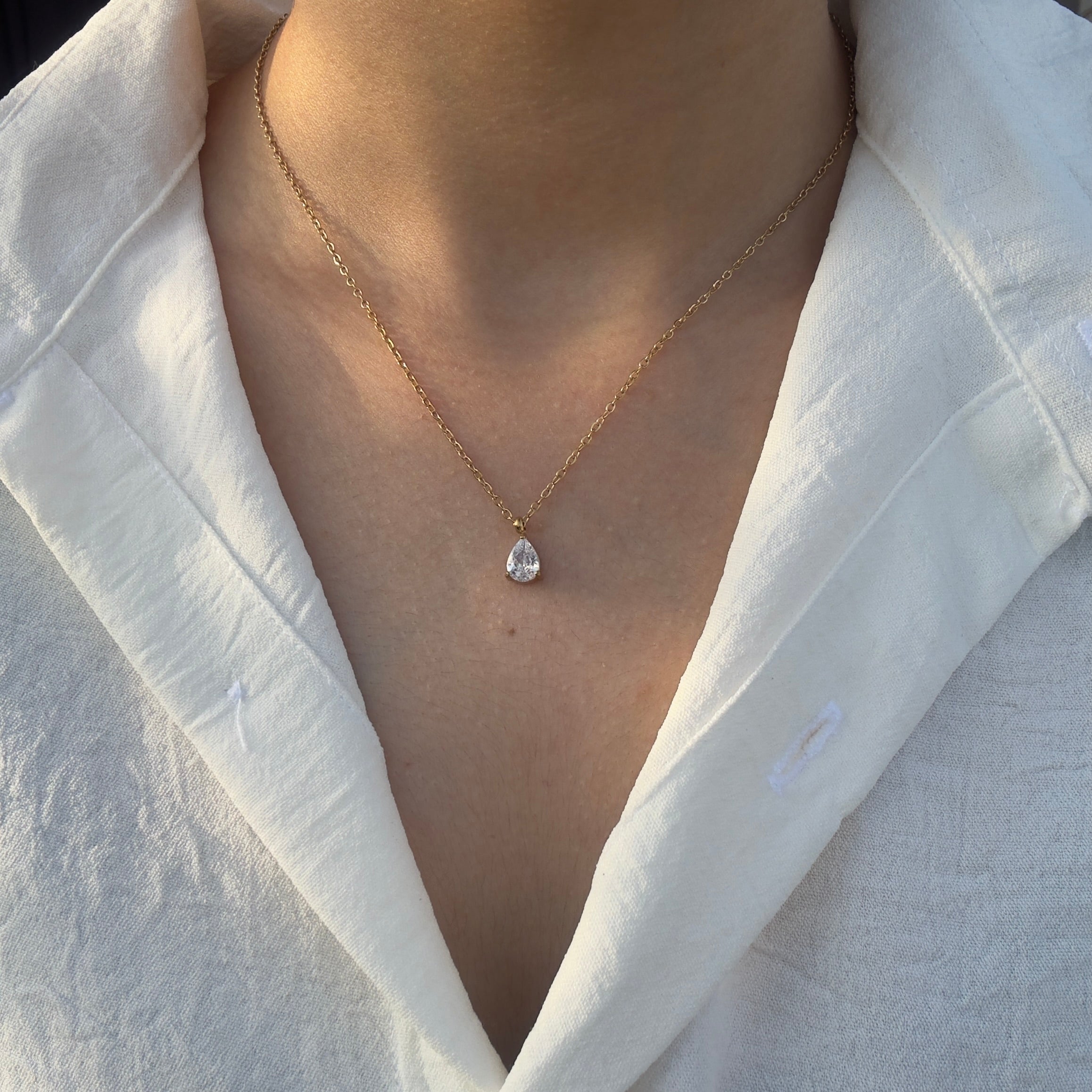 Tara drop necklace
