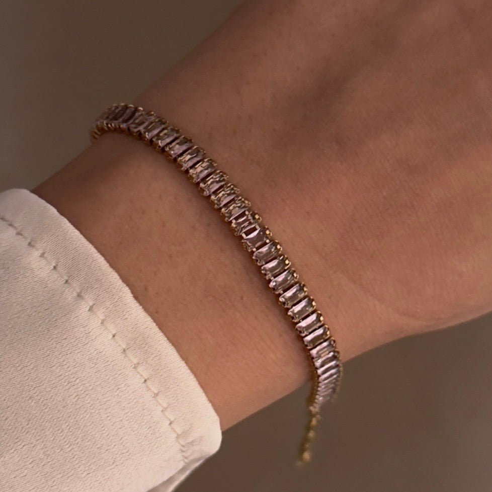 Pink stone golden bracelet