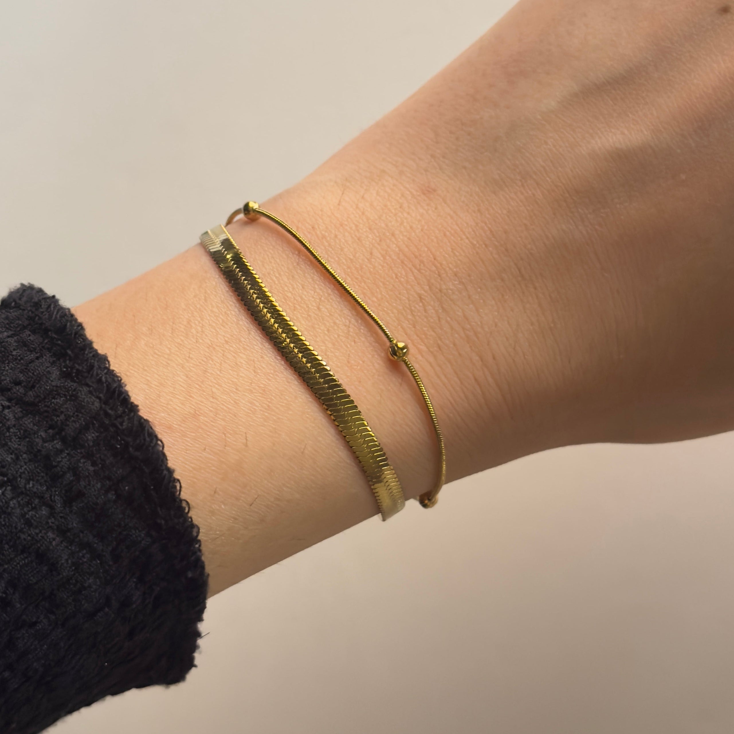 Double layer bracelet 001