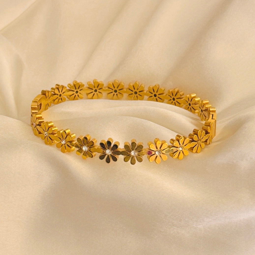 Daisy bracelet (size 2.4)