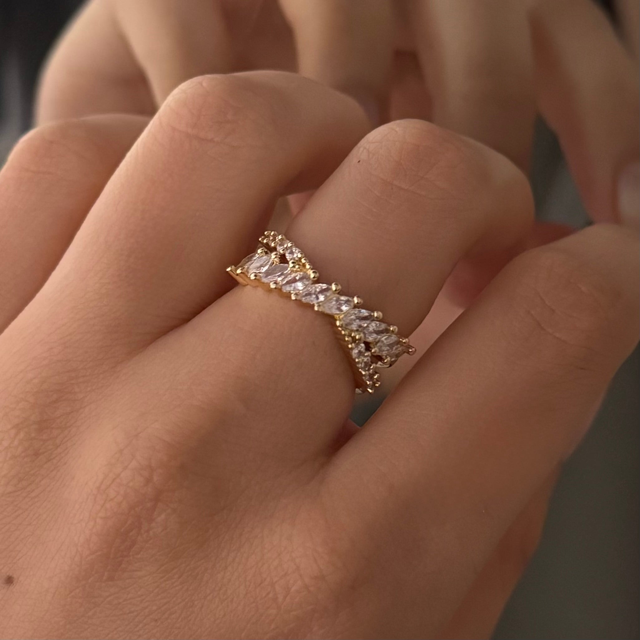 Criss Cross Ring (adjustable)
