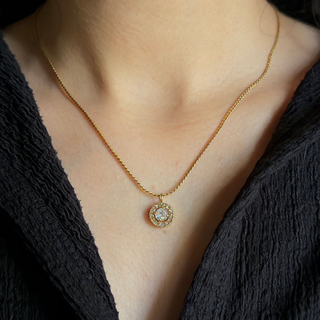 Everly Pendant Necklace