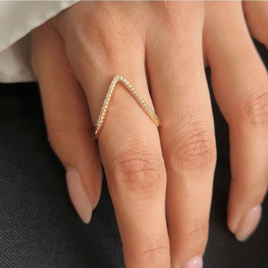 Vera- Chevron Ring (adjustable)