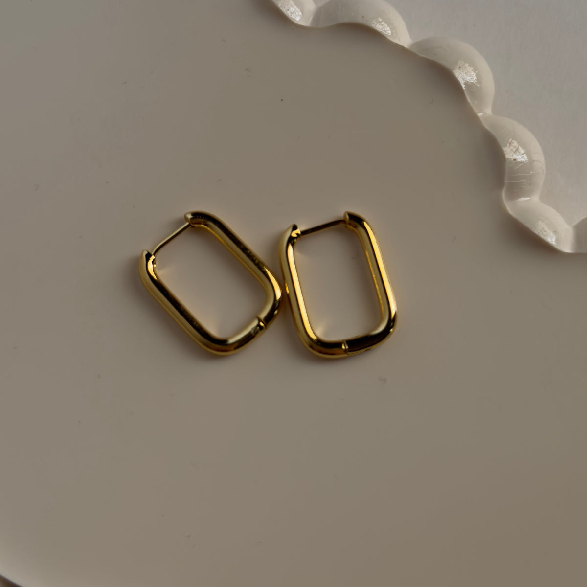 Rectangular Statement Hoops