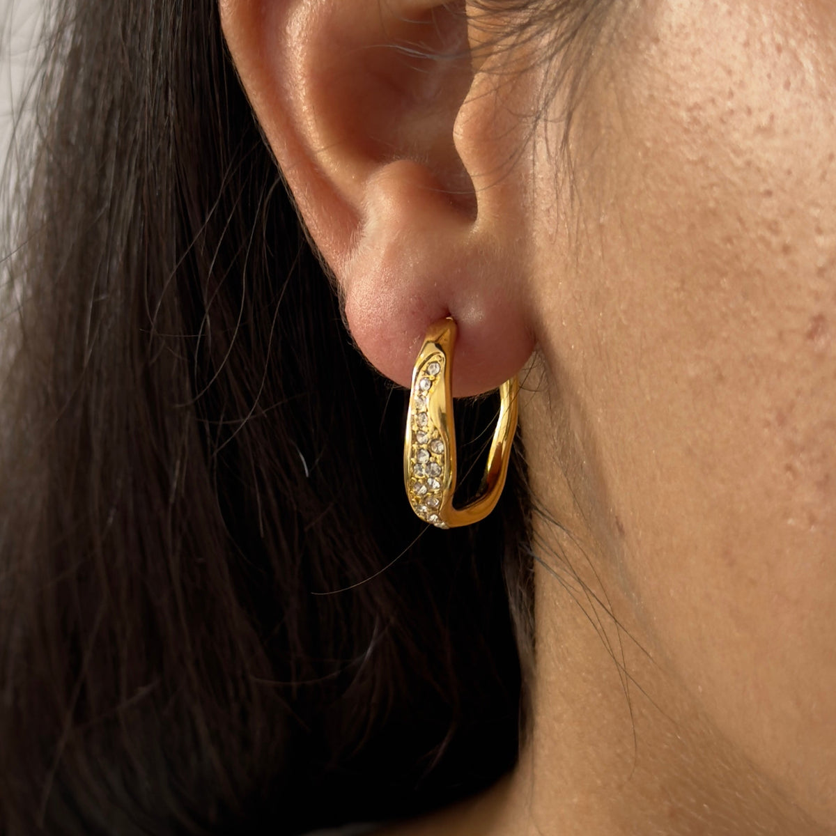Wave Studded Earrings