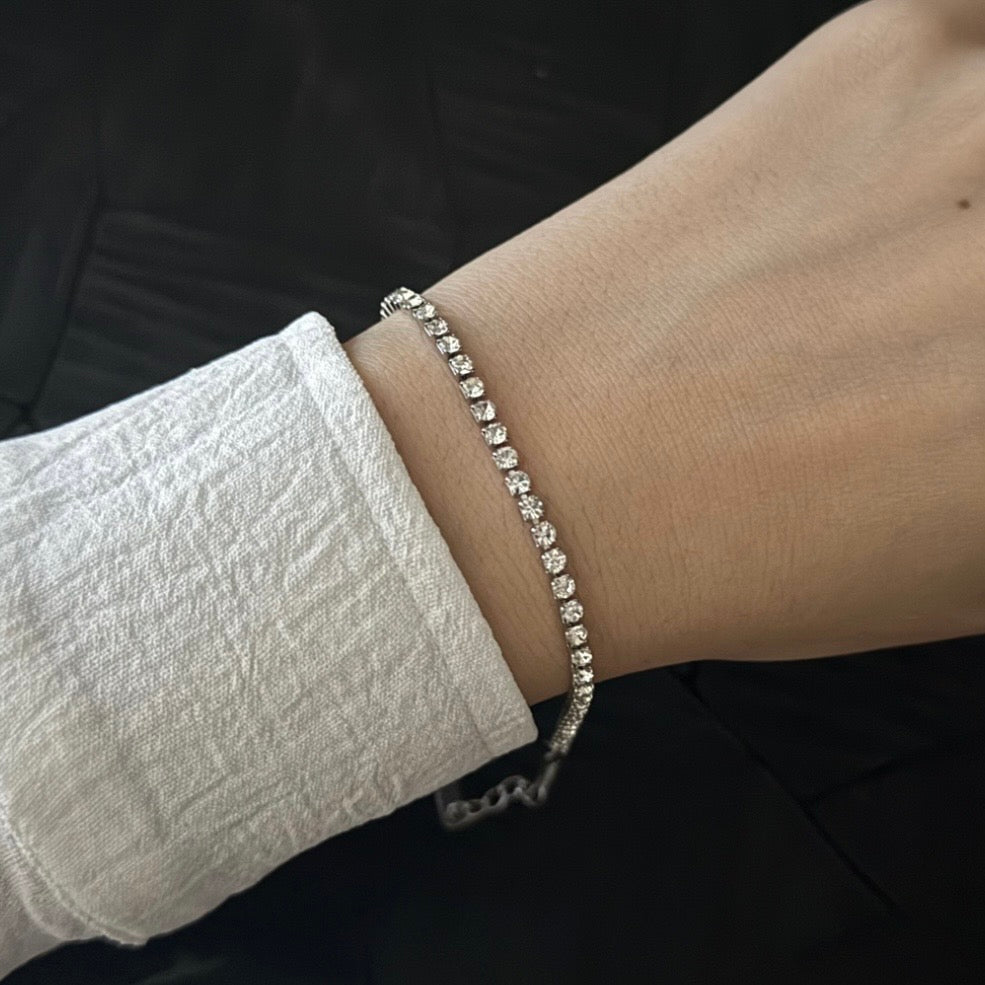 Chic Sleek Tennis Bracelet