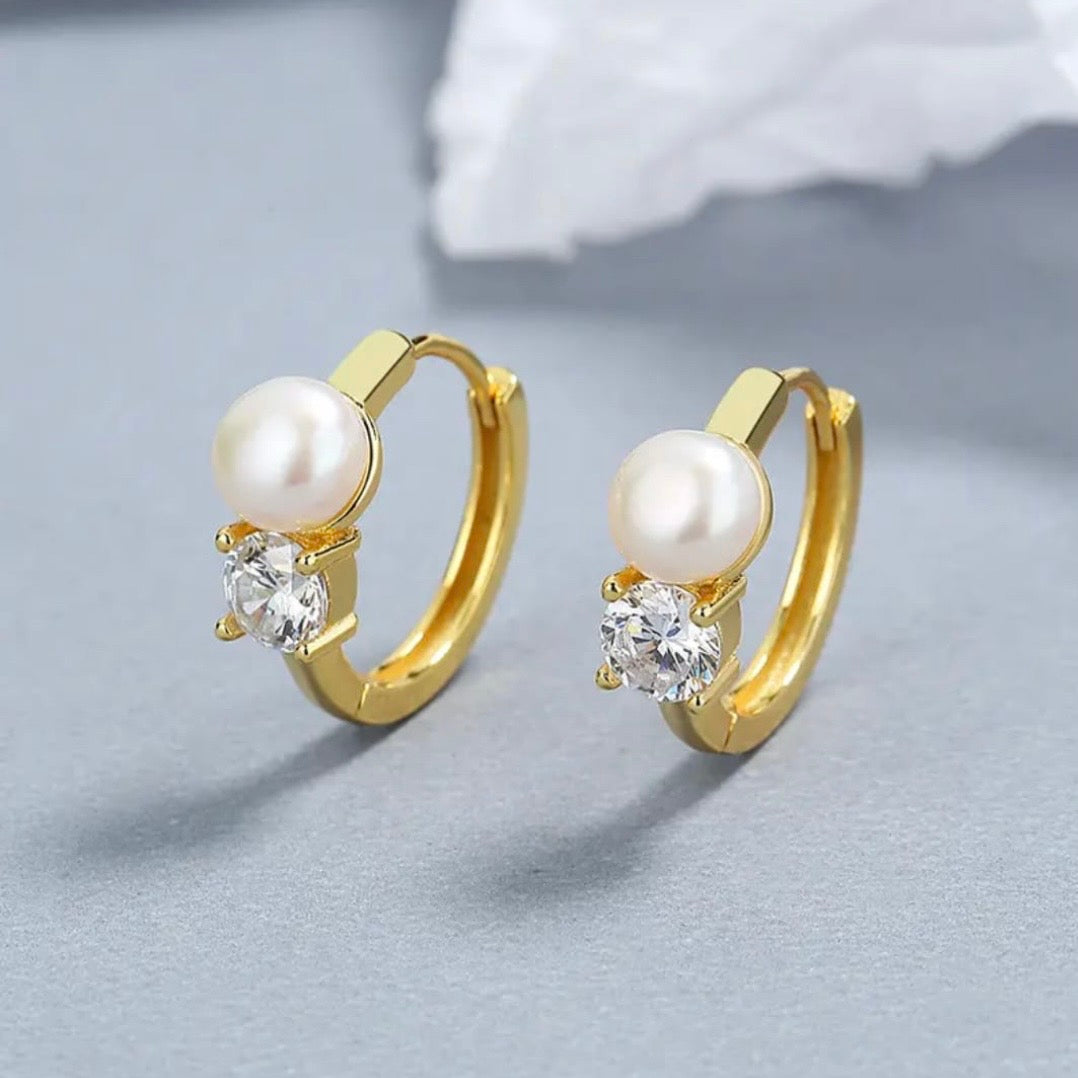 Pearl Mini Hoops