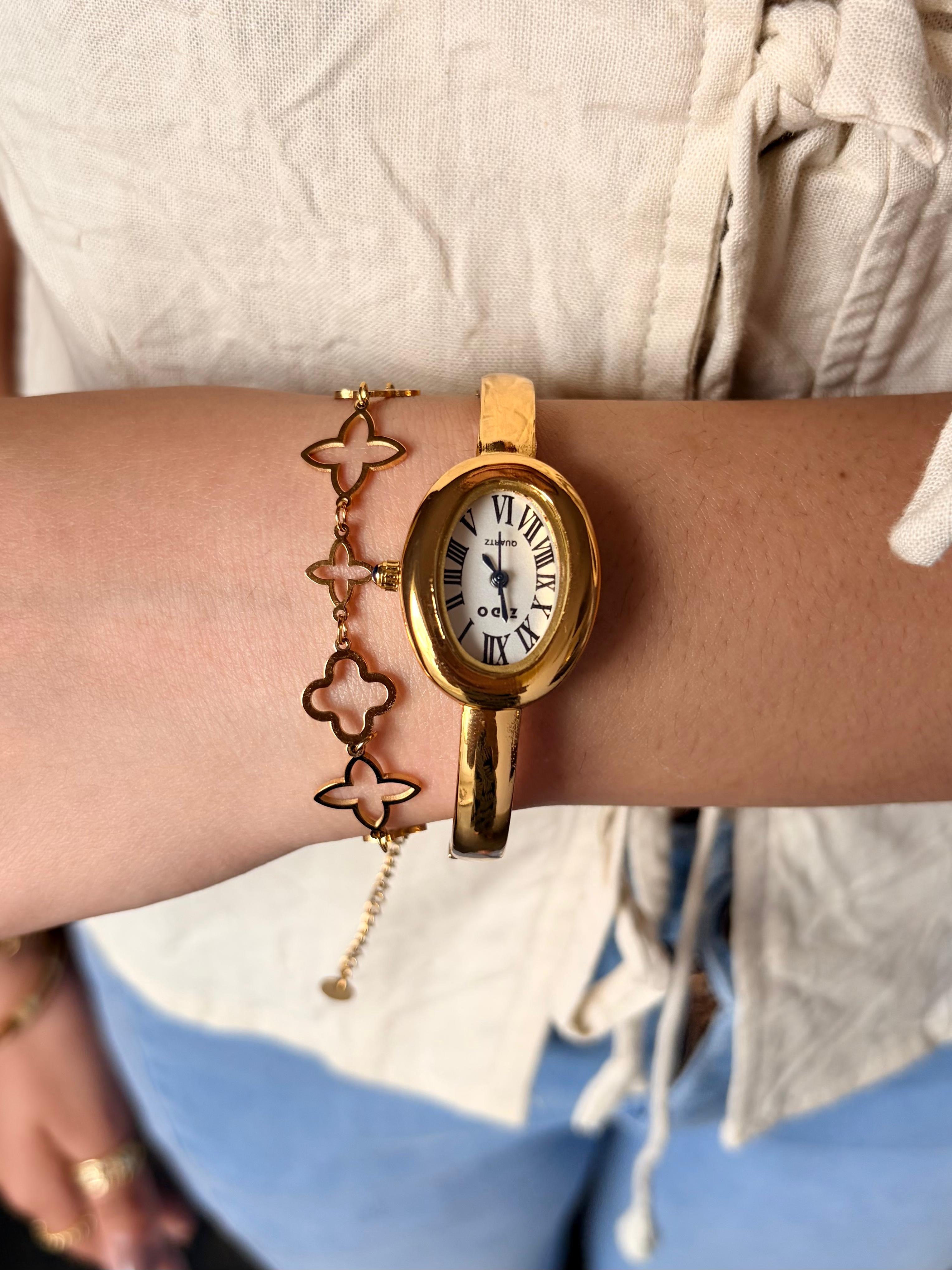 Classic golden bangel watch