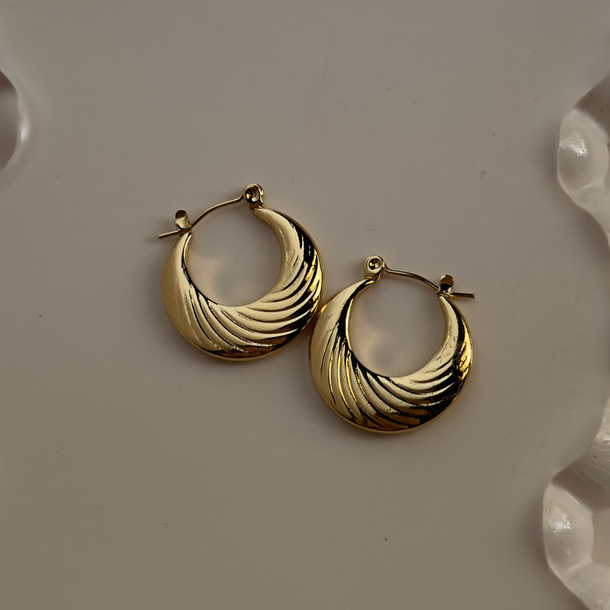Ribbed Hoops