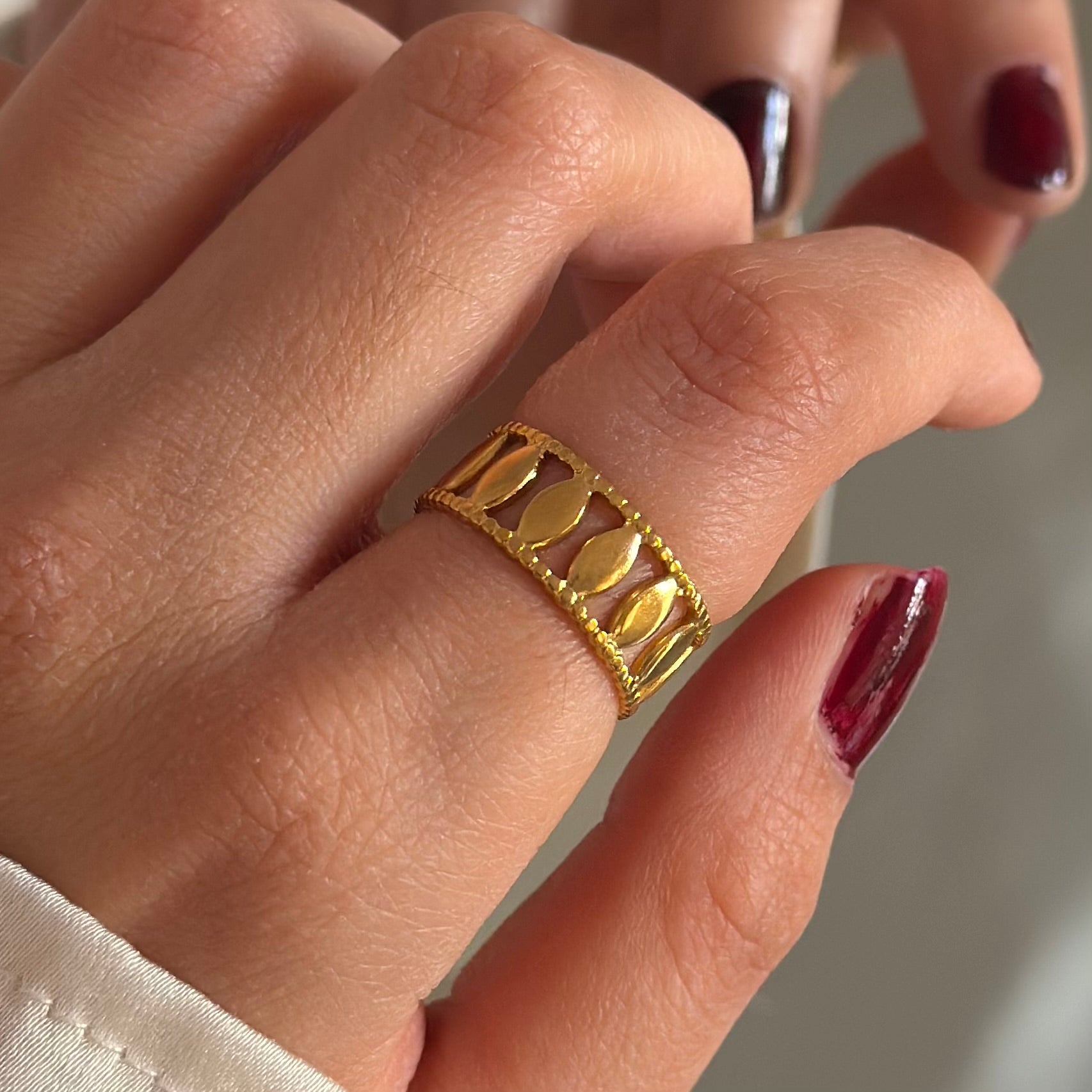 Eiran Ring (adjustable)