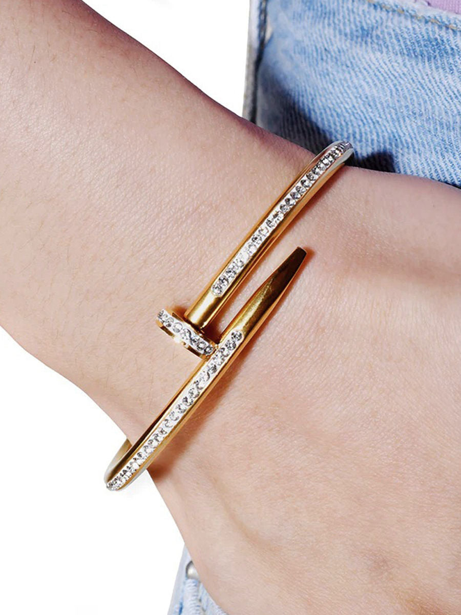 Nail Bracelet (fit upto 2.4- 2.6 size)